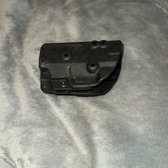 Taser Pulse - Picture 2 of 8